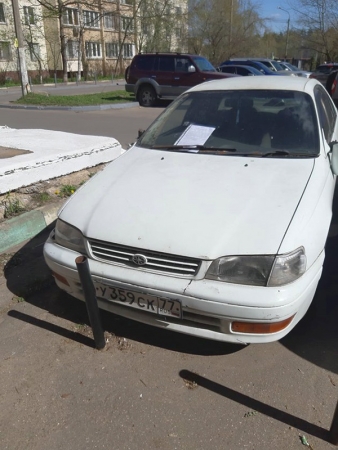 Перемещение автомобиля марки «Тойота» белого цвета на улице Братьев Горожанкиных в мкр Чернево-2.