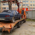 Брошенный автомобиль убрали с улицы Панфилова.